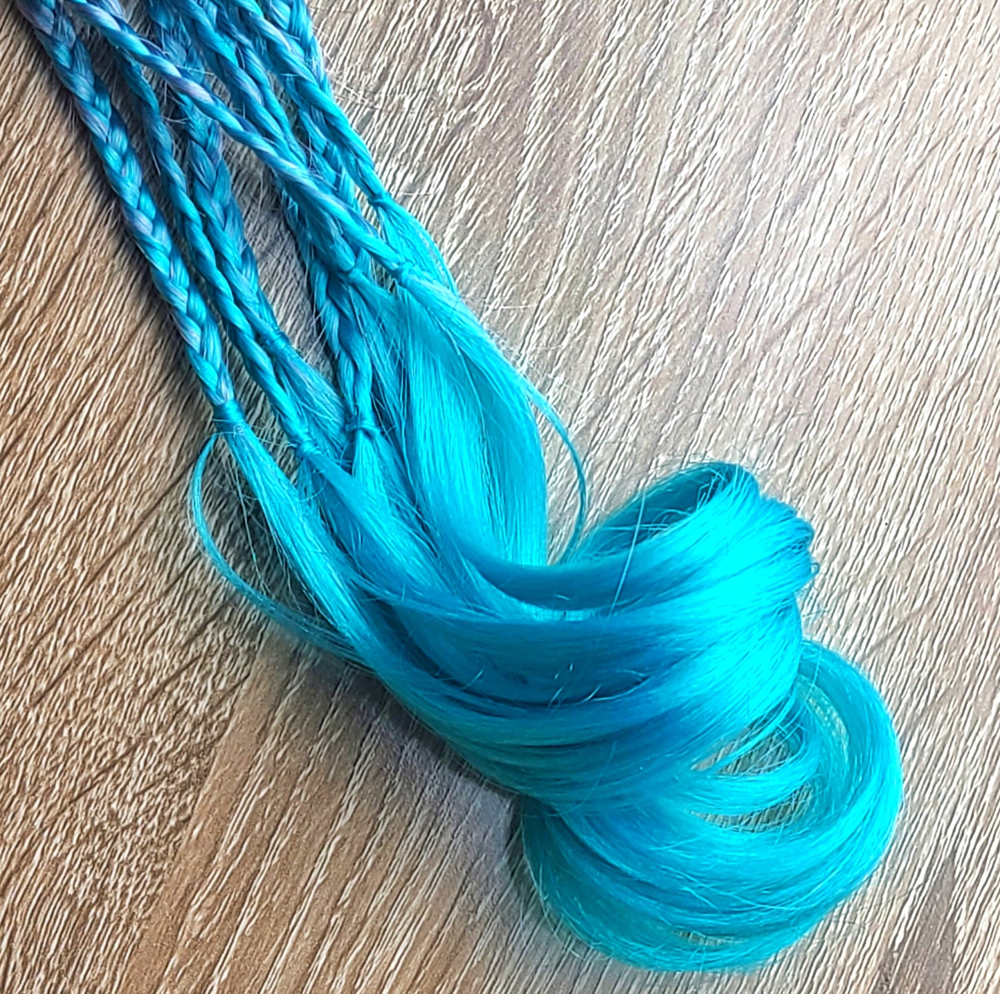 Itch free French Curl in blue